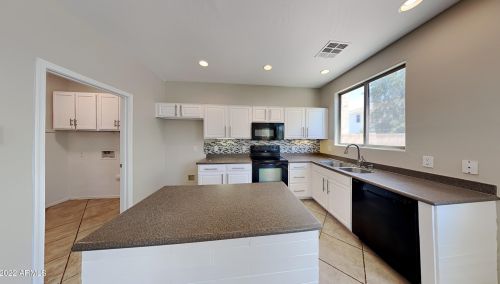 17385 Holland Ln, Sun City, AZ 85388-7863