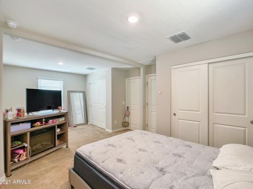 3919 79th Dr, Phoenix AZ  85043 exterior