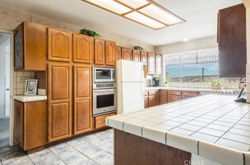 4808 Vanderhill Rd, Torrance CA  90505-4340 exterior
