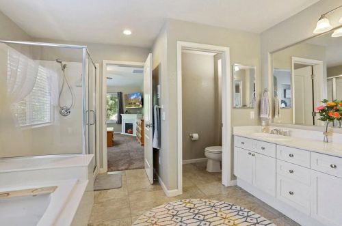 1729 Mable Ave, Modesto CA  95355-1241 exterior