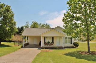 3937 Silver Chalice Dr, Winston Salem, NC 27101-2211