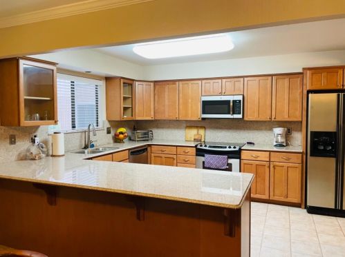 7937 Arcade Lake Ln, Citrus Heights, CA 95610-5193