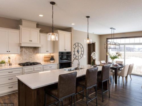 4845 Prairie Trl, Lino Lakes, MN 55038