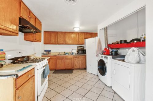 23802 Palmek Cir, El Toro CA  92630-5142 exterior