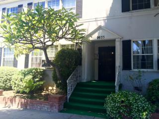 9633 Olympic Blvd, Beverly Hills CA  90212-3748 exterior