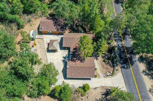 40180 Road 222, Bass Lake, CA 93604-9759