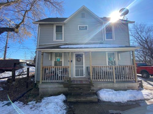 417 Dunbar Ave, Waukesha, WI 53186-4727