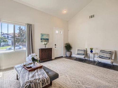 32848 Trini Ct, Temecula CA  92592-7120 exterior