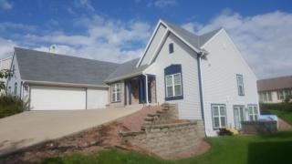 910 Valley Hill Dr, Waukesha, WI 53189-7877