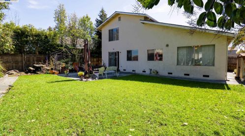 32495 Jean Dr, Union City CA  94587-5000 exterior