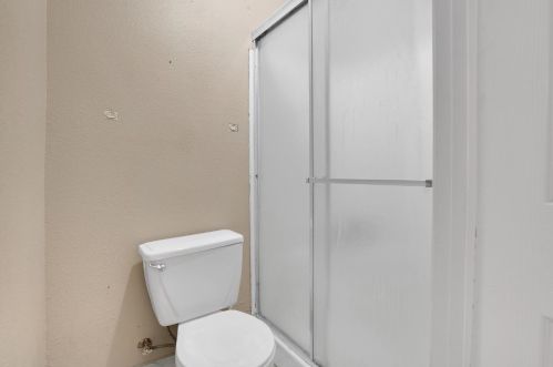 1633 Crowell St, Livingston CA  95334-1854 exterior