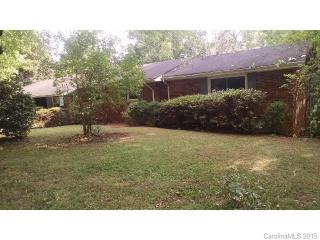 355 14th Avenue Dr, Hickory, NC 28602-5231