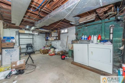 146 Oakmanor Pkwy, South Plainfield NJ  07080-4923 exterior