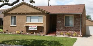2847 Del Amo Blvd, Lakewood CA  90712-2924 exterior