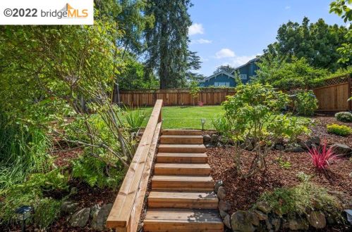 10 Bonita Ave, Oakland CA 94611-4045 exterior