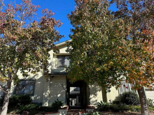 3805 Herbert St, San Diego, CA 92103-3668