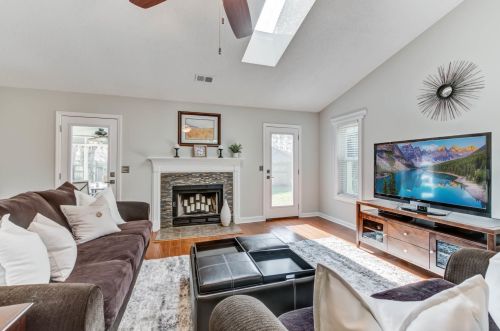 1309 Pilsdon Crst, Mount Pleasant SC  29464-3822 exterior