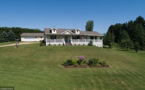 1748 30th Ave, Hammond WI  54015-5215 exterior