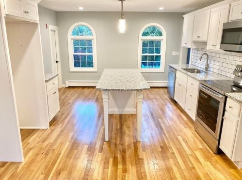 182 Summer St, Walpole MA  02071-1014 exterior