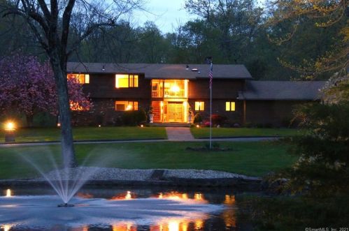 181 Maltby Ln, Wallingford CT  06492-5531 exterior