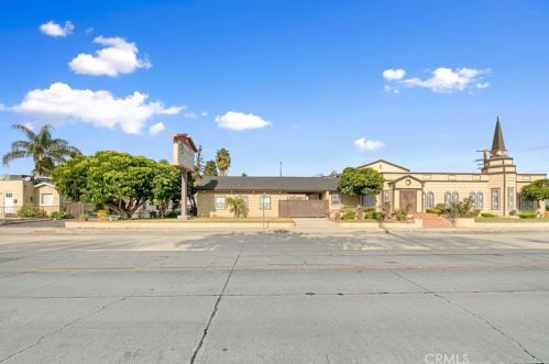 477 Market St, Long Beach, CA 90805-5913
