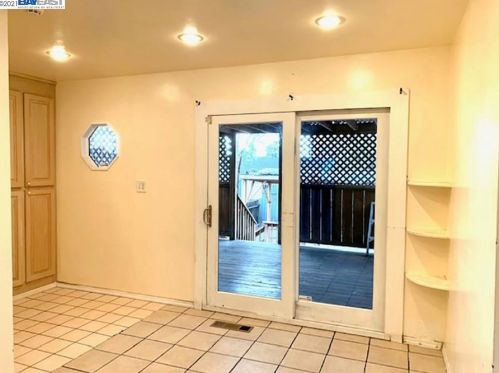 1703 Brg Ave, Oakland CA  94601-3672 exterior