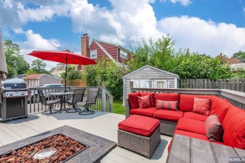 77 1st Ave, West Paterson NJ  07424-1531 exterior