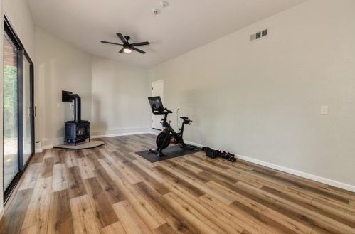 18065 Alexandra Way, Grass Valley CA  95949-7356 exterior