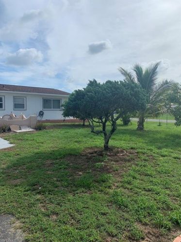 11 Leeland Heights Blvd, Lehigh Acres FL  33936-6710 exterior