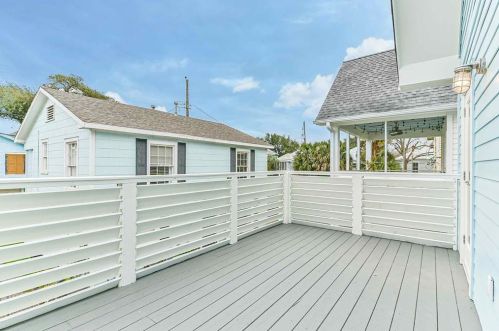 1408 26 St, Galveston TX 77550-7815 exterior