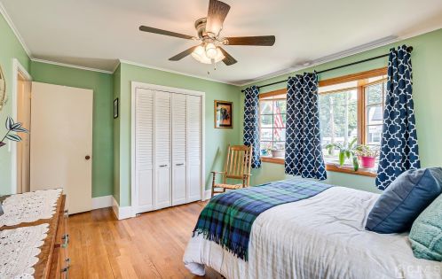 984 Maltby Ave, South Plainfield NJ  07080-2216 exterior