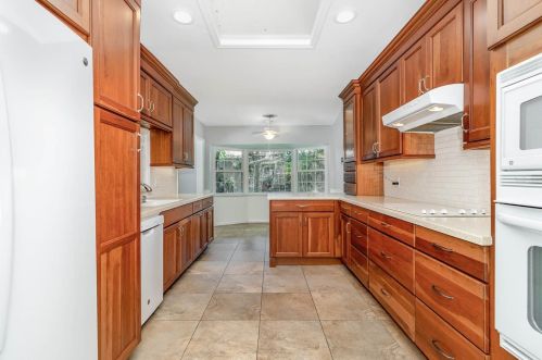 2348 Hunterfield Rd, Maitland FL  32751-3635 exterior