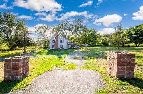 1937 Route 44, Pleasant Valley NY  12569-7373 exterior