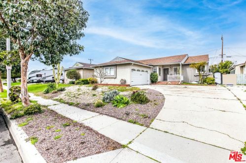 16717 Elgar Ave, Torrance, CA 90504-1754