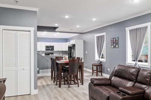 3364 Spring Garden Rd, Pittsburgh PA  15212-1254 exterior