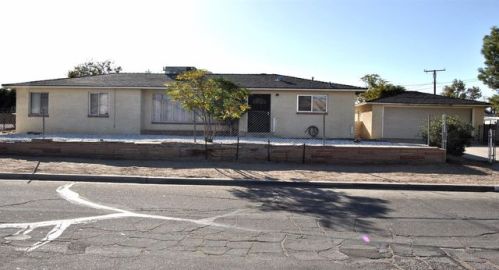 15010 Center St, Victorville, CA 92395-3959