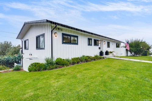 600 Anderson St, Manhattan Beach CA  90266-5934 exterior