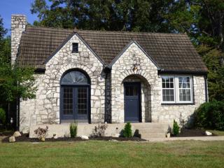 5018 Jacksboro Pike, Knoxville, TN 37918-1844