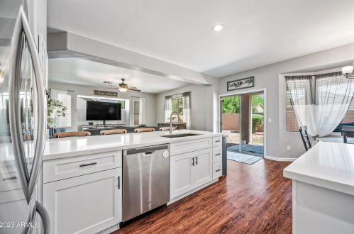 17623 Crocus Dr, Sun City AZ  85388-7747 exterior