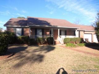 1751 Empress Ln, Fayetteville NC  28304-4747 exterior