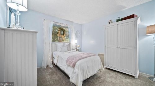 26 Pintinalli Dr, Trenton NJ  08619-1538 exterior