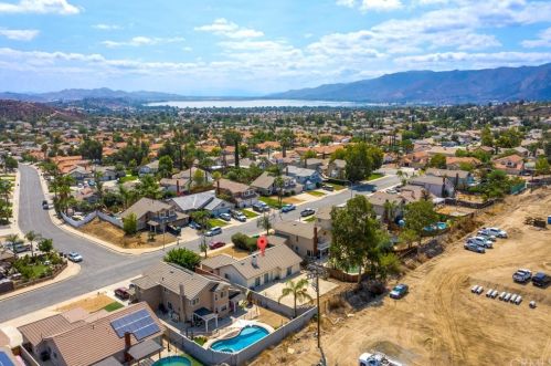 29037 Avocado Way, Lake Elsinore, CA 92530-1725