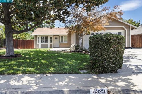 4323 Sequoia Dr, Oakley, CA 94561-2250