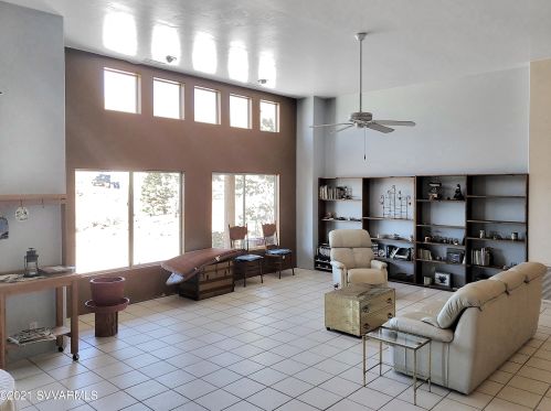 35 Sedona Rd, Sedona AZ 86351-7215 exterior