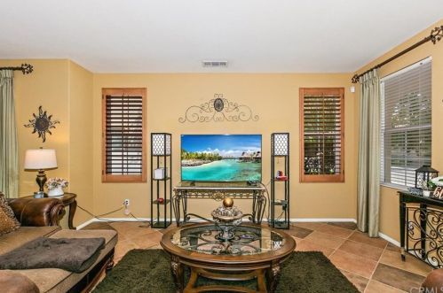 1112 Amberwood Ct, San Bernardino, CA 92407-4126