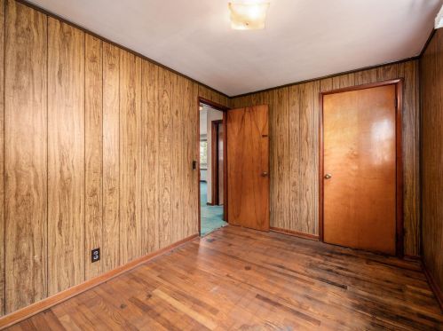 319 Whitehouse St, Crooksville OH  43731-1342 exterior