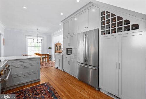 701 Hanover St, Fredericksburg VA  22401-5714 exterior