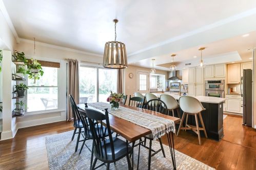 3260 Galbraith Rd, Cincinnati OH 45239-3903 exterior