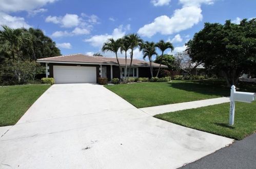 3429 Lakeview Blvd, Delray Beach, FL 33445-5610