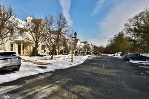 807 Dresher Woods Dr, Dresher PA  19025-1528 exterior